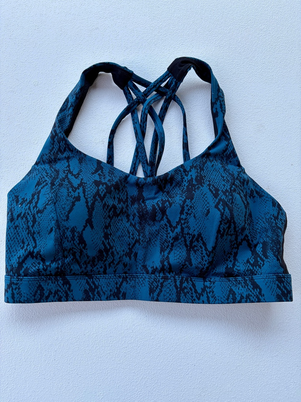 CRZ YOGA Naked Feeling Strappy Longline Sports Bra US 34D Teal Snake Print